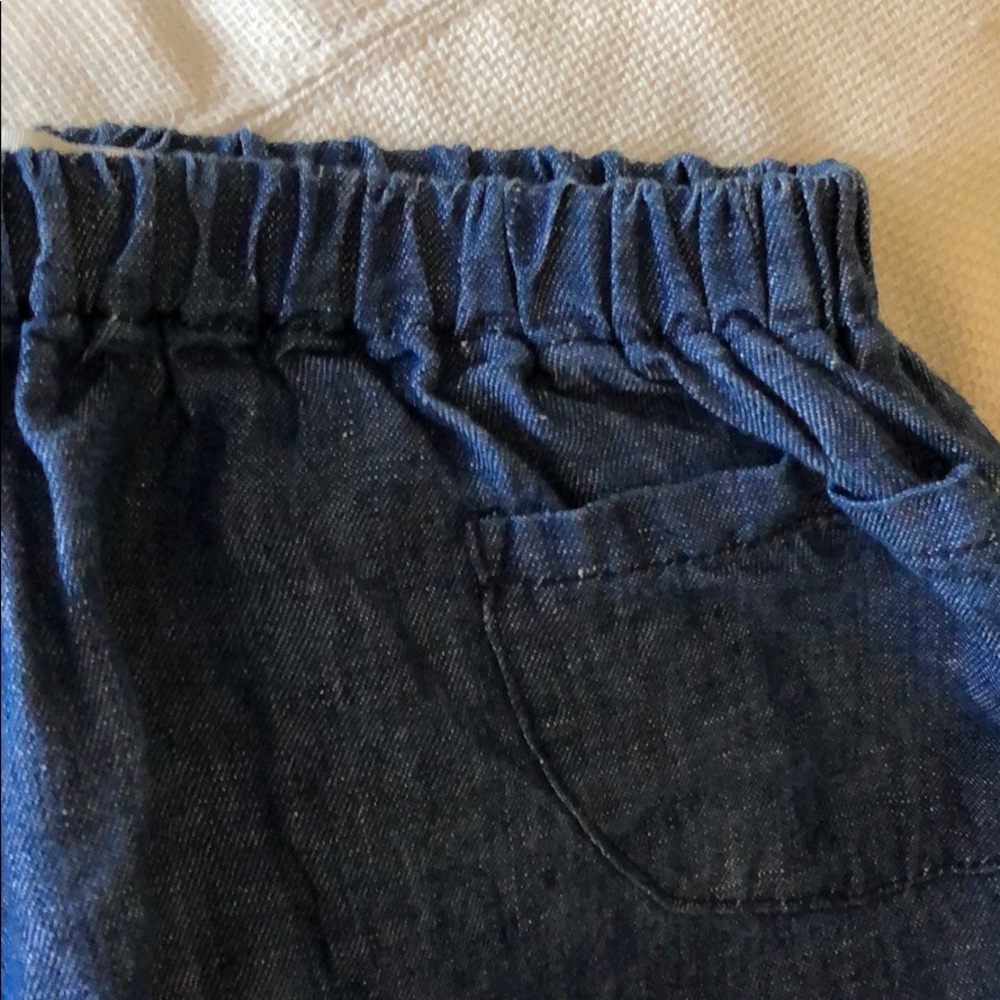 Capri pants